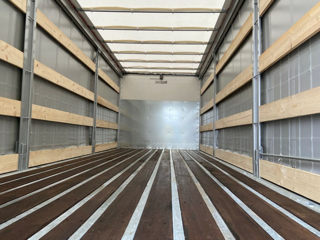 Rideaux coulissants camion sur mesure